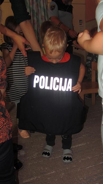 Obisk policista v skupini (13)