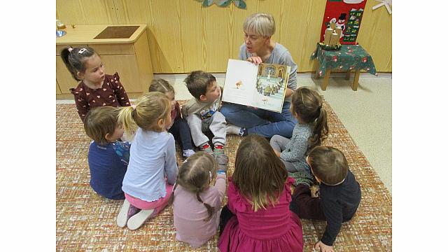 BOŽIČNA PRAVLJICA (4)