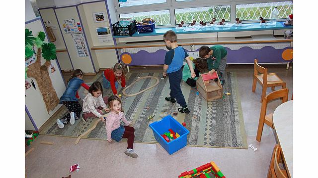 Dan prijateljstva - dan odprtih vrat (raziskovalci, mehurčki in žoge) (5)