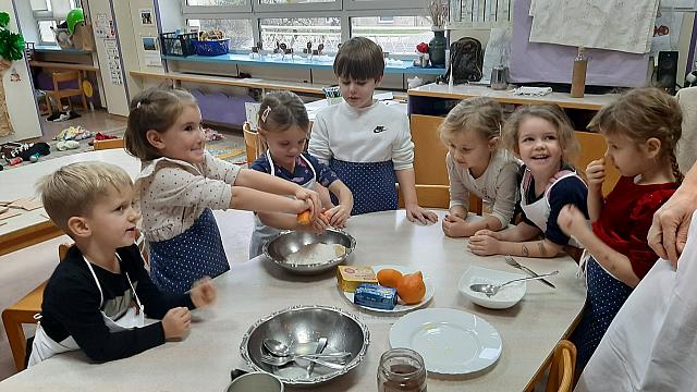 Božični piškotki pri Mehurčkih (2)