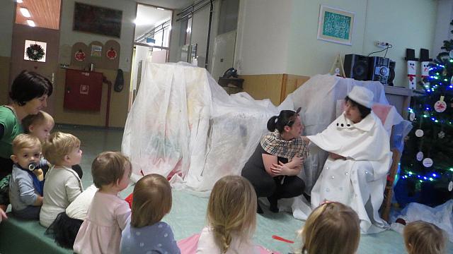 Predstava Babica zima - Sončki, Metulji, Orleki, Mavrice (4)