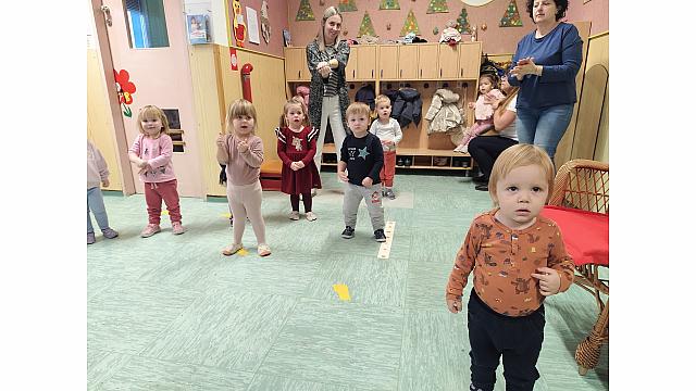 plesna delavnica z Nino - Sončki (1)