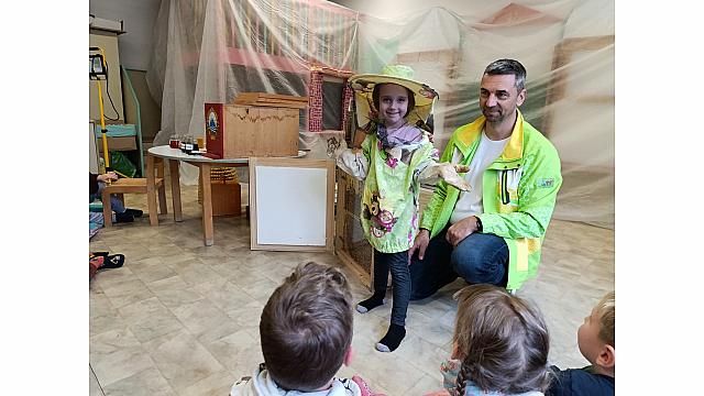 Čebelar - raziskovalci, mehurčki (11)