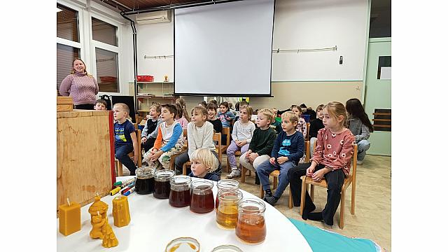 Čebelar - raziskovalci, mehurčki (7)