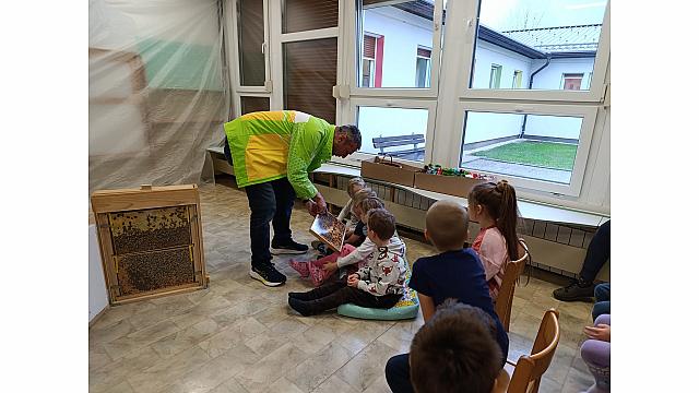 Čebelar - raziskovalci, mehurčki (9)