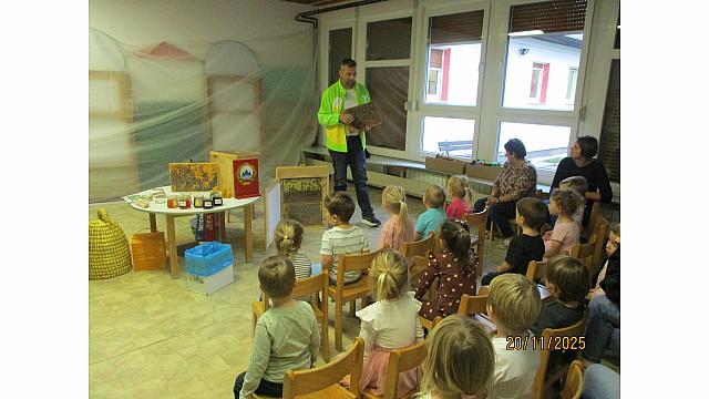 Pedenjpedi - čebelar (1)