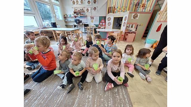 mlečni napitek , muzikanti(14)