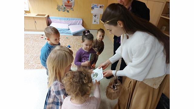 Obisk medene kraljice (1)