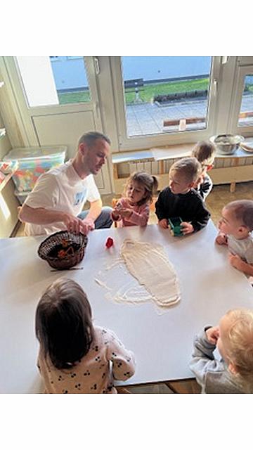 Praznična delavnica v skupini Metulji (7)