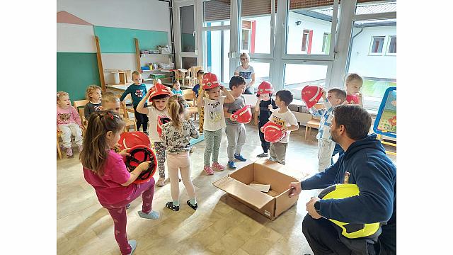 obisk gasilca (5)muzikanti