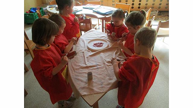 Iz odpadnega material- sovice (4)