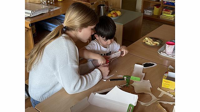 izdelovanje lutk iz odpadne embalaže -lizike (2)