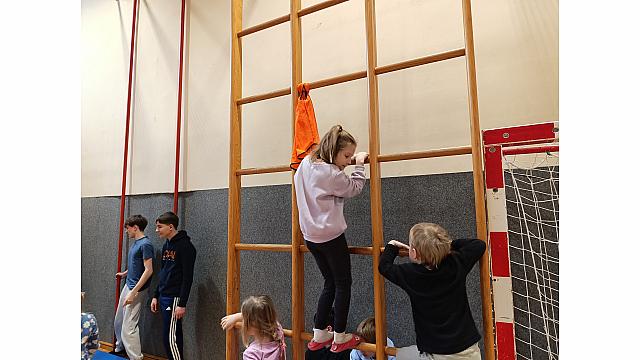 gibalna ura na OŠ (2)