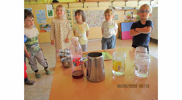 Eksperimentiranje z vodo (23)