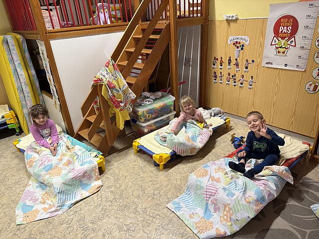 dan spanja in pižam (10)