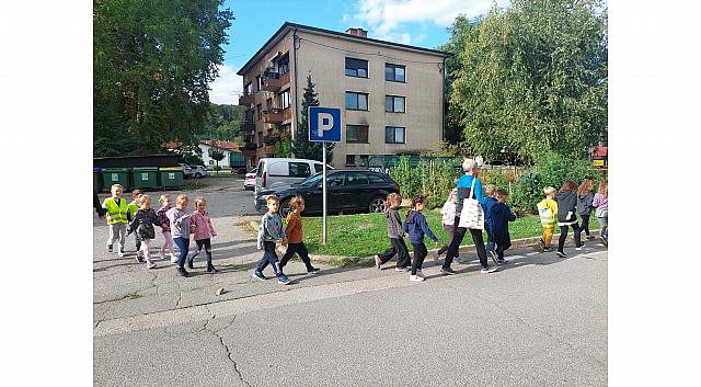 Pohod starejših z OŠIC (4)