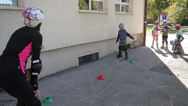 5.DAN-vožnja po eni nogi, vožnja skozi tunel, igra dan-noč, zaustavljanje,.. (5)