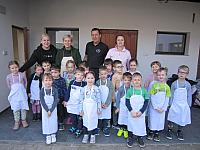 10 starejši in mlajši pekovski mojstri