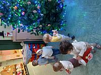 Krašenje jelke - mavrice (2)