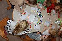 Sadno zelenjavni dan (raziskovalci, mehurčki, žoge) (1)