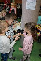 Sadno zelenjavni dan (raziskovalci, mehurčki, žoge) (24)