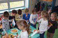 Sadno zelenjavni dan (raziskovalci, mehurčki, žoge) (8)