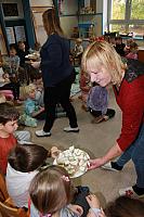 Priprava mlečnih namazov z Nado (raziskovalci, mehurčki, žoge) (8)