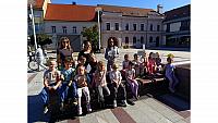 Igrajmo se skupaj na trgu (Raziskovalci, Mehurčki, Žoge, šola) (23)
