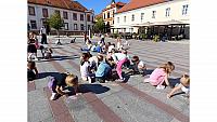 Igrajmo se skupaj na trgu (Raziskovalci, Mehurčki, Žoge, šola) (28)